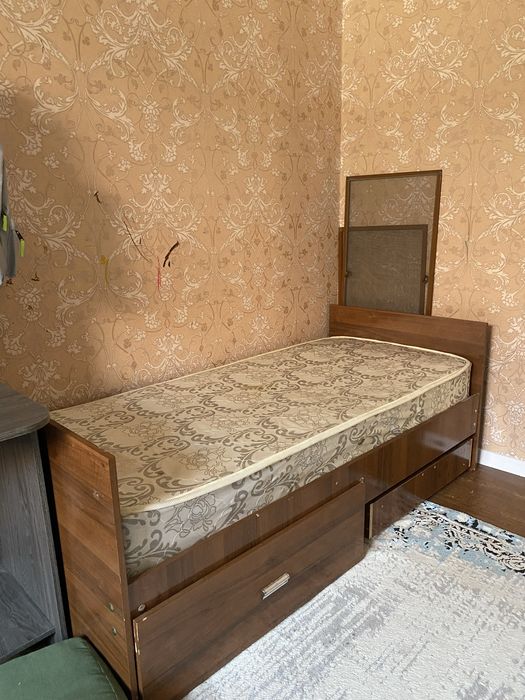 Диван хорошыи для спални