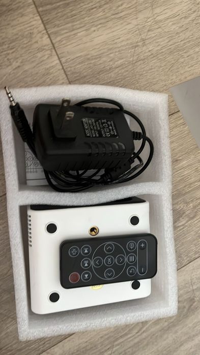 Продам мини проектор