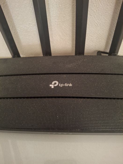 Роутер Wi-Fi Ptp-link.