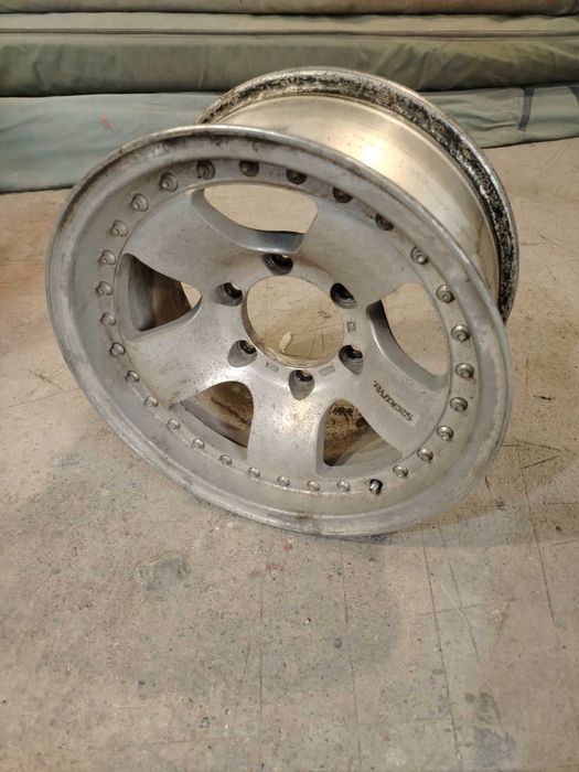 Диски  на джип раболтовка 6х139,7