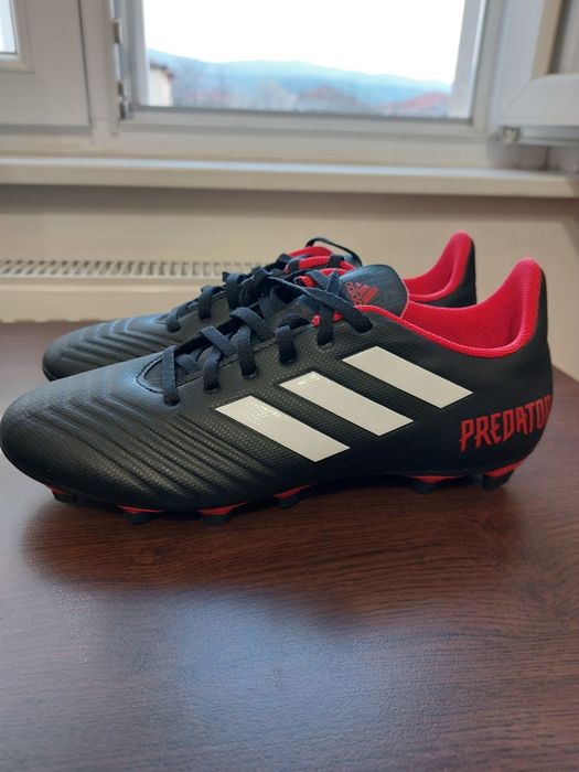 Футболни обувки за юноши Adidas Predator DB2007