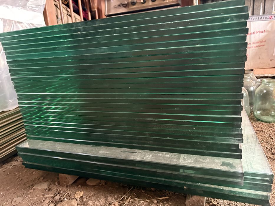 Продаются стекла