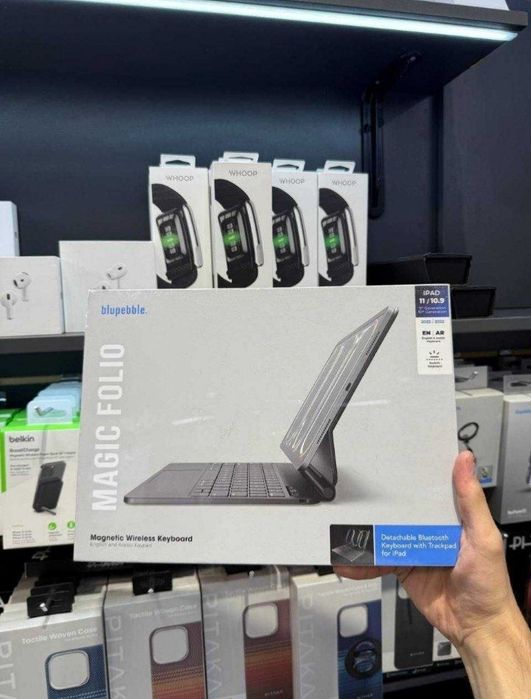 Green Lion Magic Keyboard Case for iPad (10th Gen / 11" A16 2025)