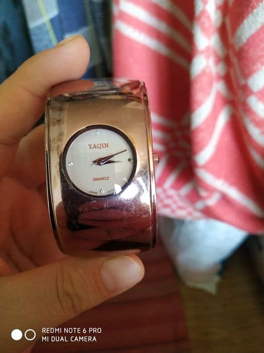 Продам ЖЕНСКИЕ  японские часы!