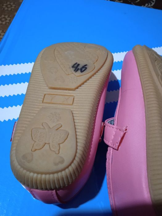 Туфельки для девочек 22 размер новые