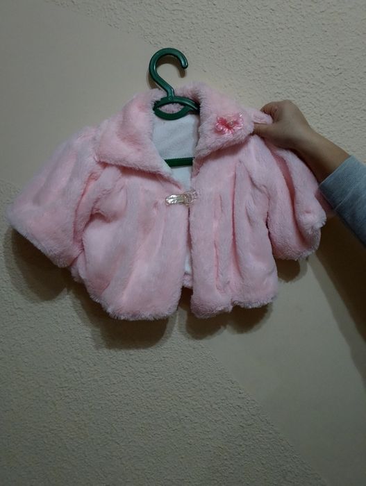 Очень красивая , мягкая накидка