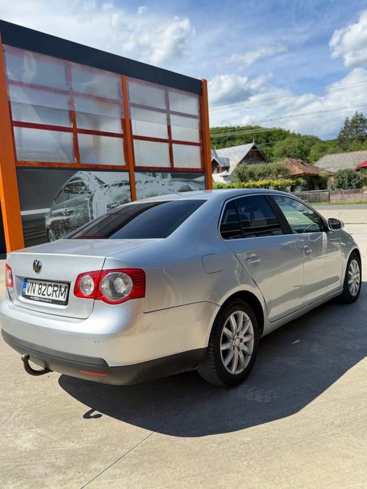 Vând Volkswagen Jetta 1.9 TDI ‼️‼️‼️‼️  Detalii:   *An fabricație 2009  * Motor: 1.9 TDI Diesel * Kilometraj: 309.435 km