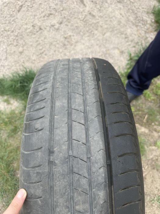 Продам комплект шин
