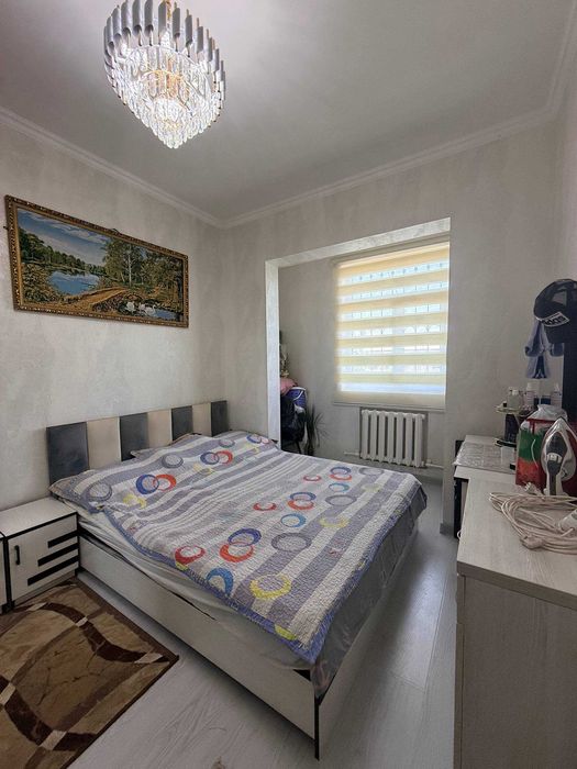 Qoraqamish 2/4 da 3 xona kvartira sotiladi!