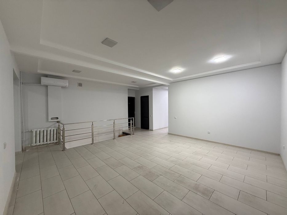 Под стоматология,офис,тур фирма,бутик,аптека | вдоль дороги | Лабзак