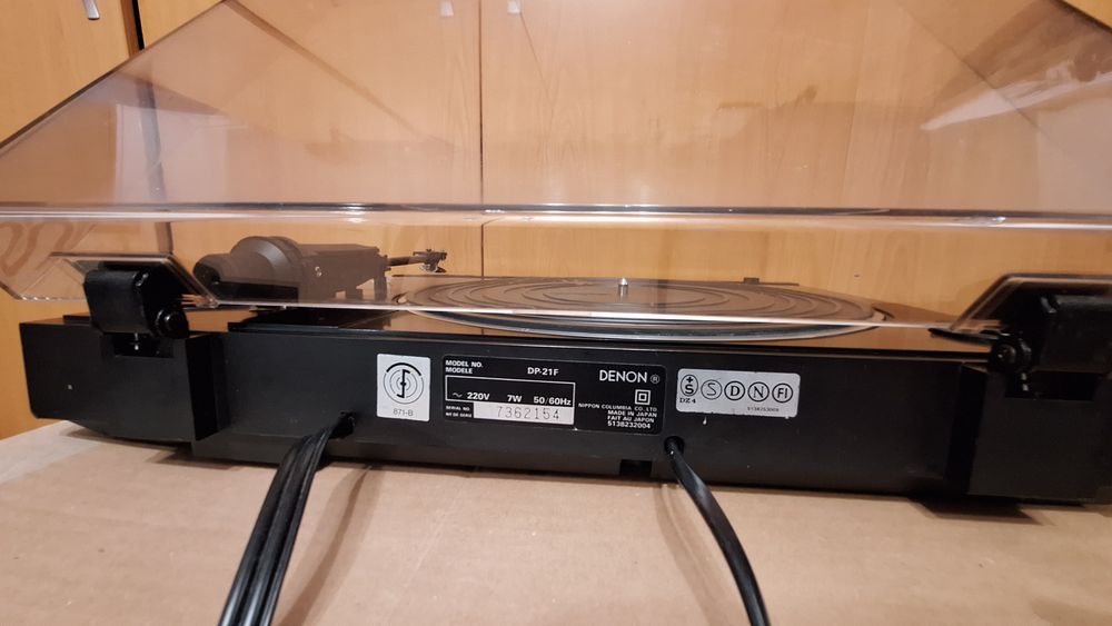 Pick up automatic Denon DP 21F