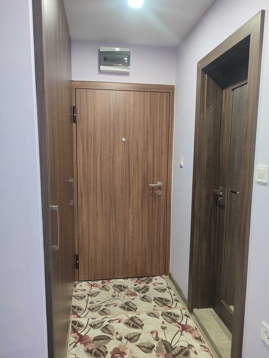 Дава се под наем Тристаен апартамент в Пловдив, Кючук Париж - 85 кв.м за 612 € - Снимка #14