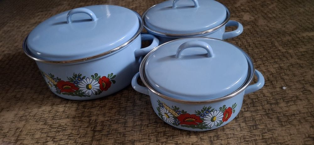 Набор кастрюль из 3 штук