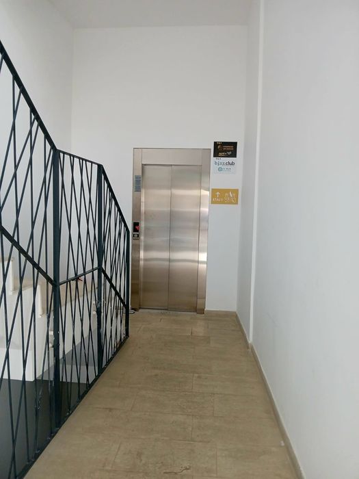Spatiu de închiriat  174 m- metrou Timpurii Noi / Tineretului