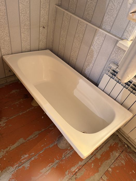 Ванна в очень хорошем состоянии