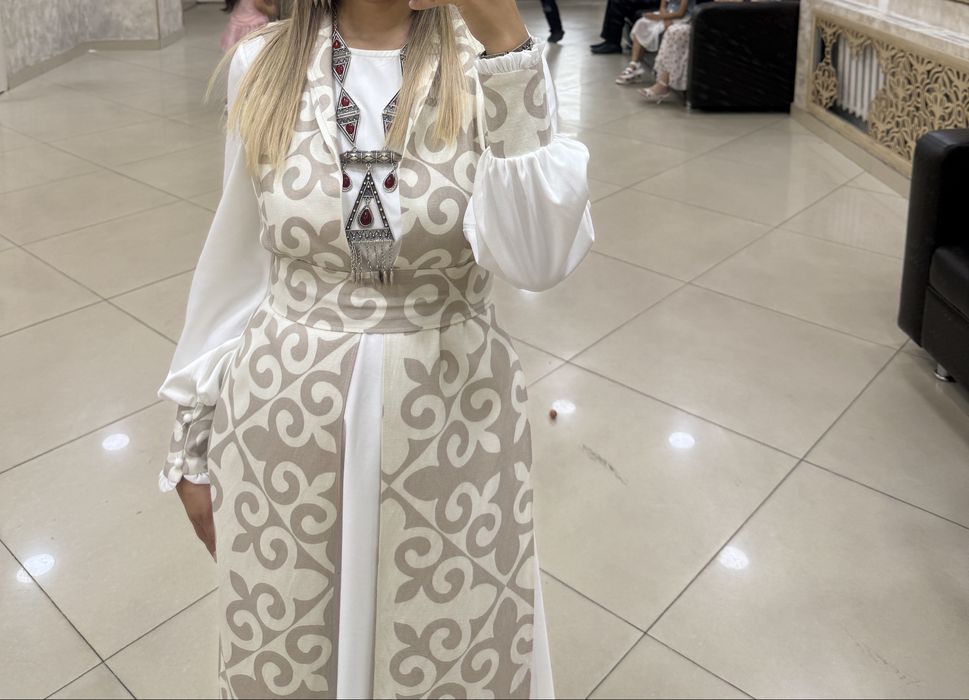 Продам Двойка платье