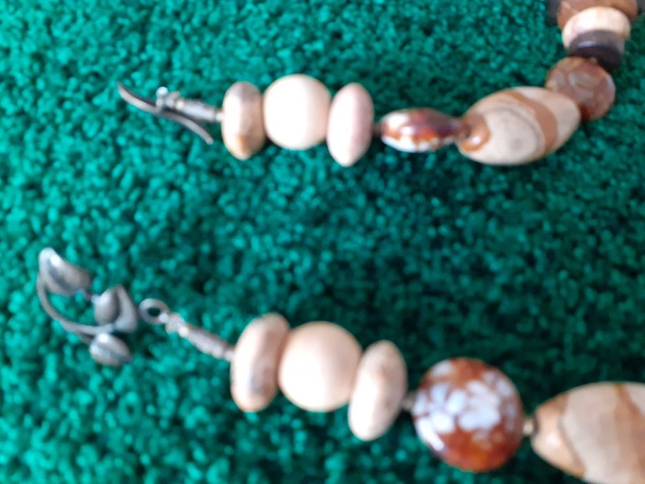 Ожерелье из натуральных камней