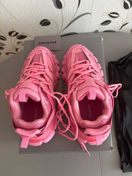 BALENCIAGA Track roz 36,37