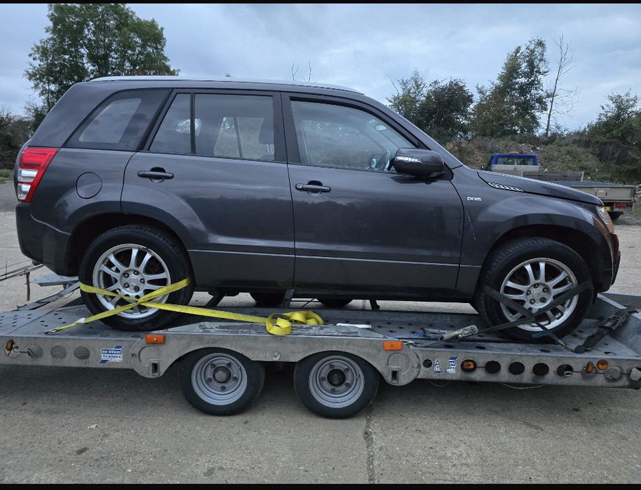 Usa stanga dreapta Suzuki Grand Vitara 1.9 ddis