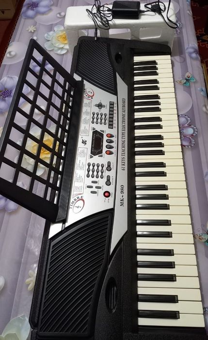 Yangi piyanina sotiladi