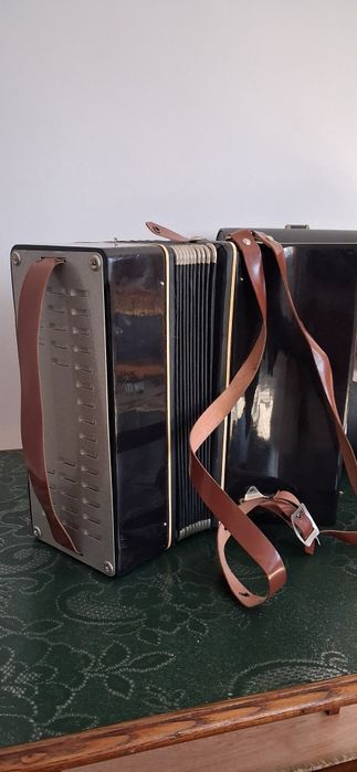 Балалайка. Аккардион.