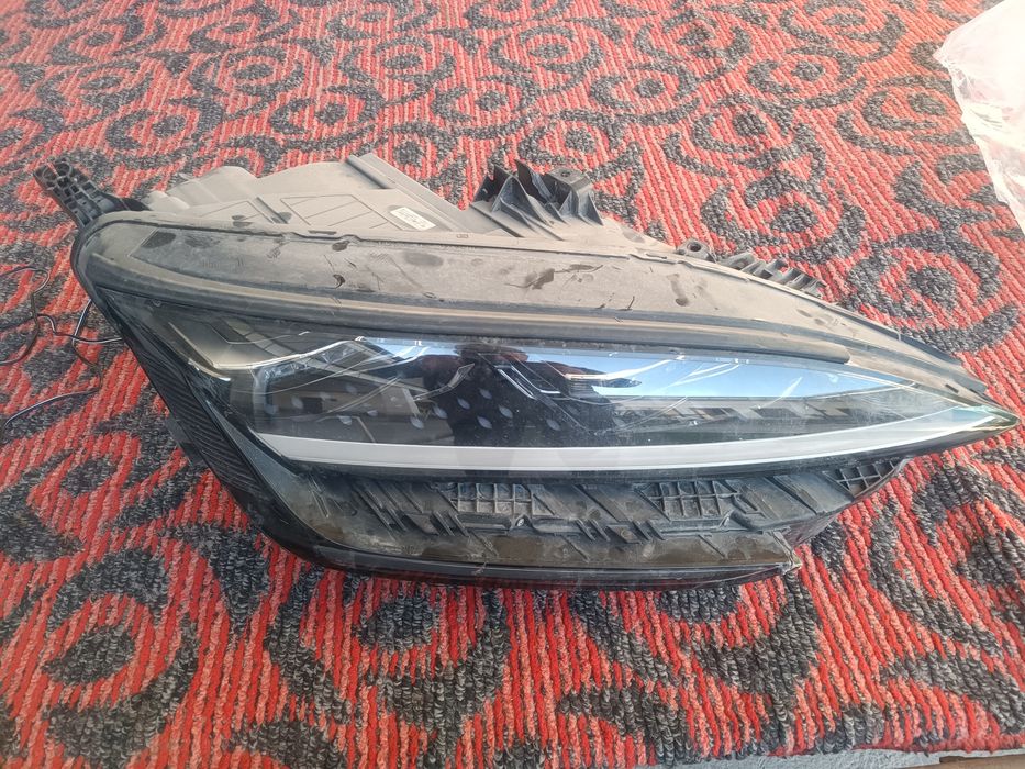 BYD champion fara chap tomoni