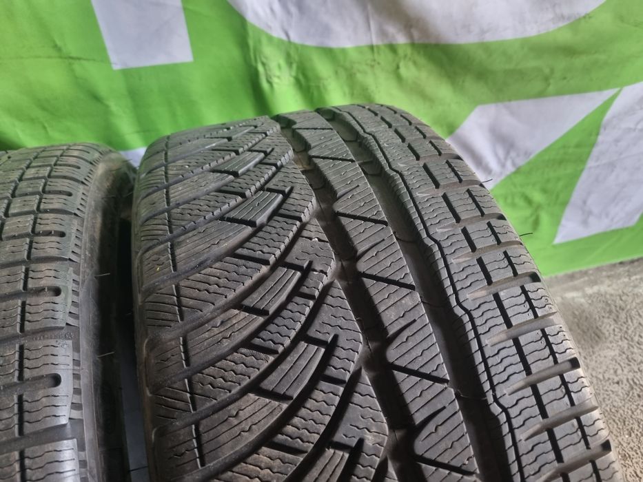 2 anvelope iarna Michelin 235 35 20 ca si noi