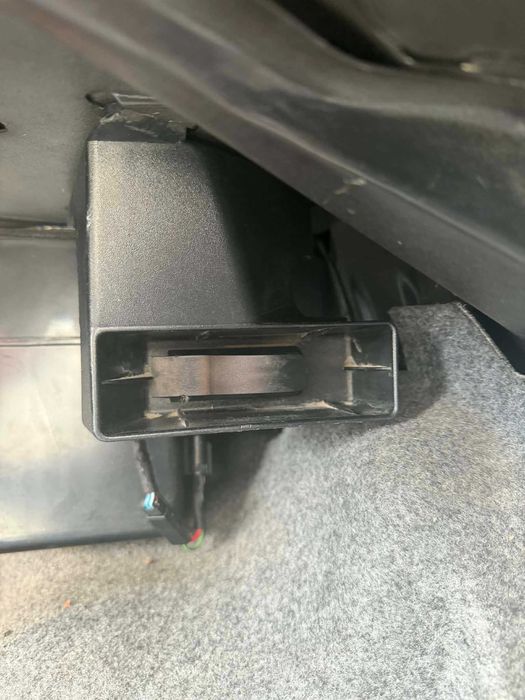 Стойка за авариен триъгълник за BMW E36