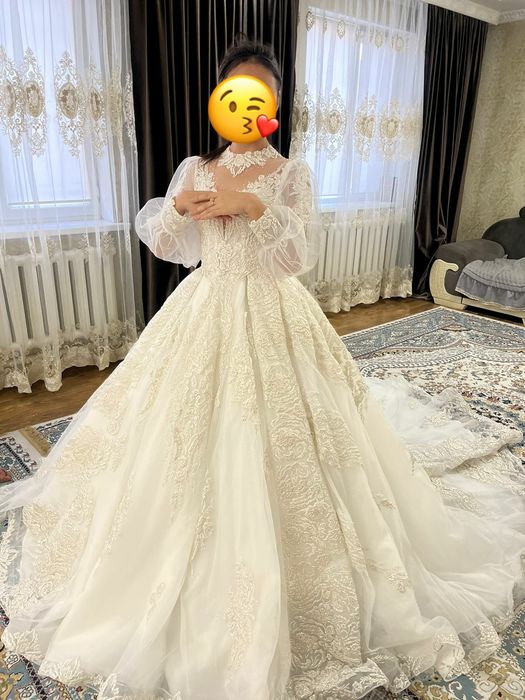 Свадебное платье, той көйлегі.