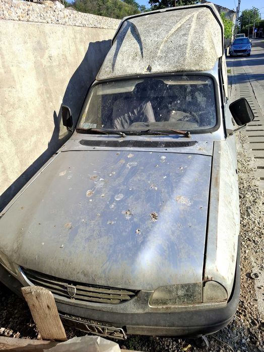 Vand dacia papuc pentru piese de schimb