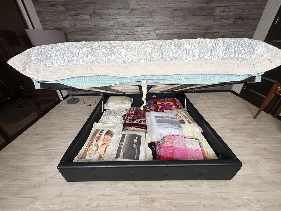 Продам кровать в отличном состоянии