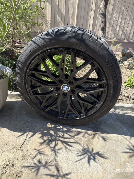 Vand jante Bmw impecabile 5x112 cu anvelope in doua latimi Good Year DOT 2022 si 4 Anvelope 245/45/19 DOT 2025