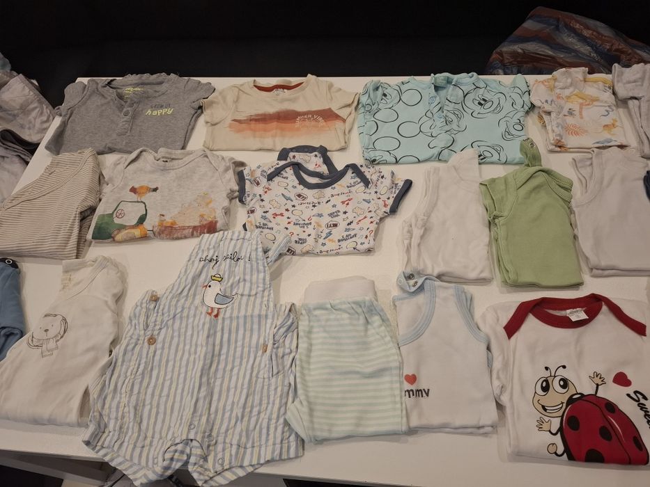 Лот бебешки дрещки