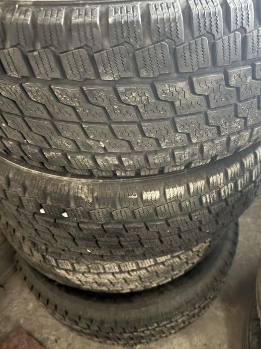 Шины от спринтера отличном состоянии