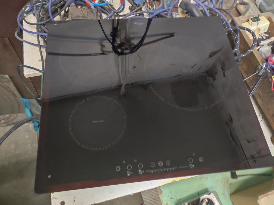 Vând plită inducție Whirlpool ,3 arzătoare