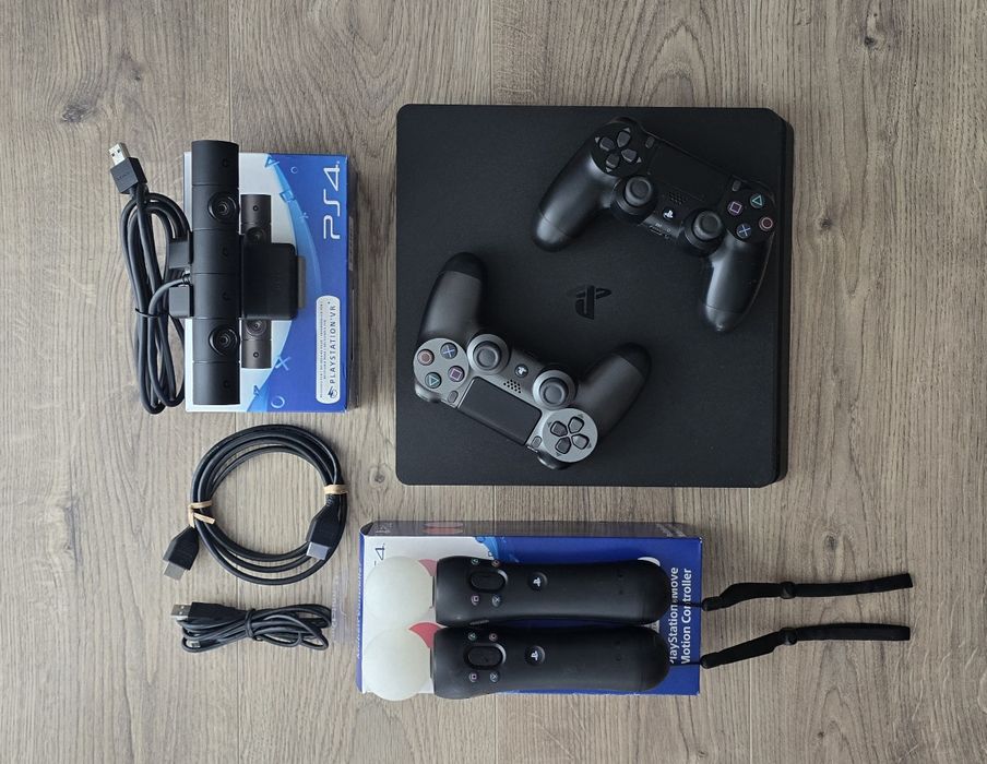 PS4 + 2 controllere + PS Move + Camera – pachet complet