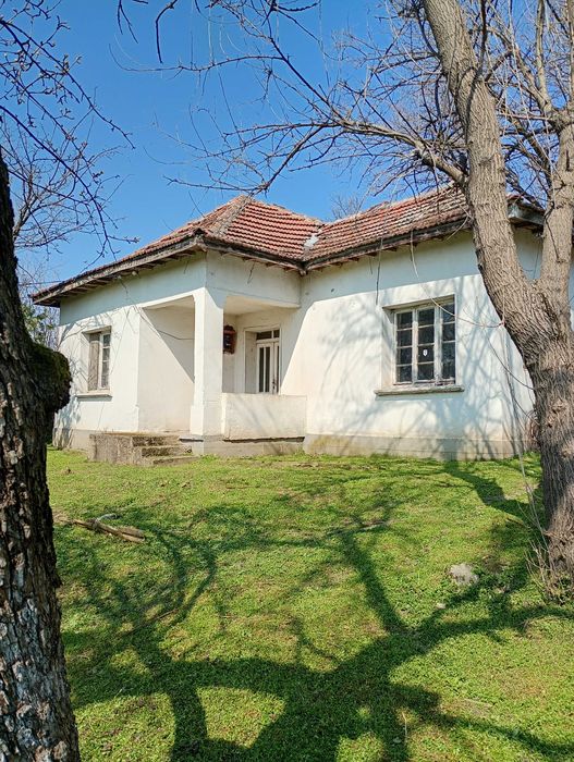 Къща село Гложене