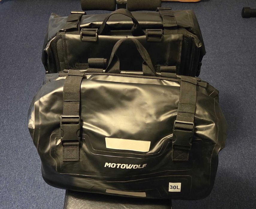 genti (bagaje) laterale 2x30L Motowolf, Textil