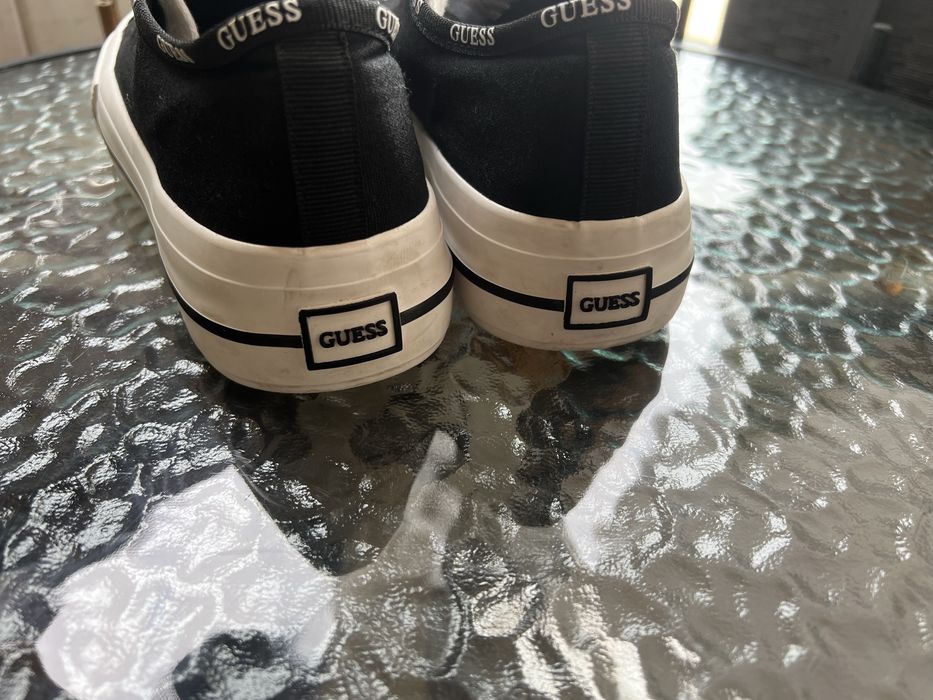 Дамски Сникърси / Кецове Guess