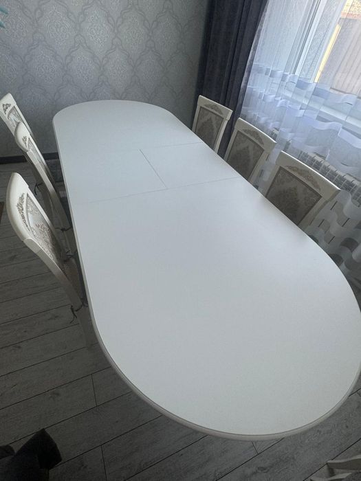 Продам стол деревянный