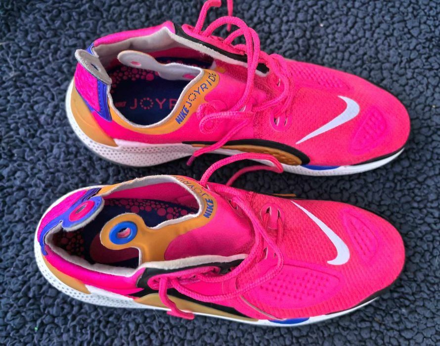 Nike Joyride Cc3 Selte оригинални електрикови розови сникърси 38.5