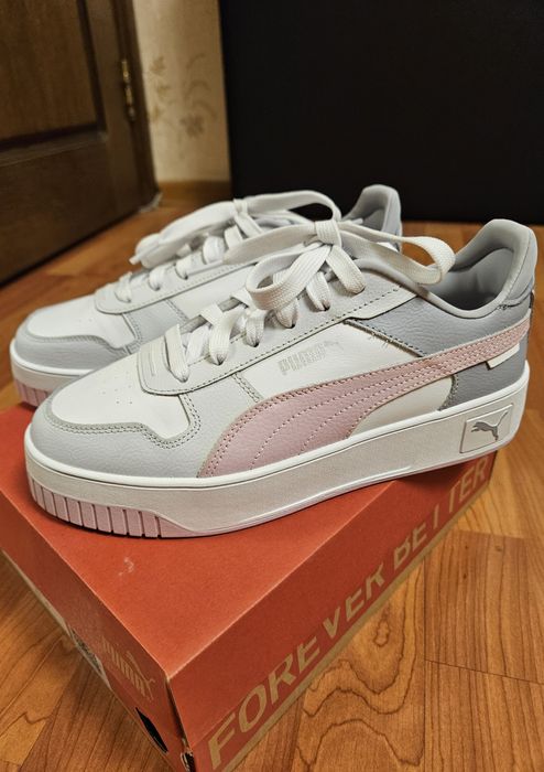 Женские кроссовки puma