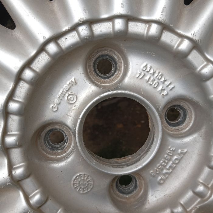 Джанти с гуми за Volvo v40