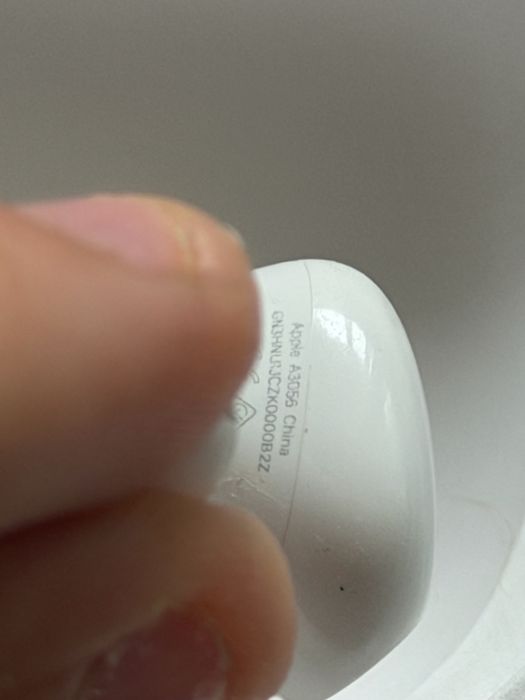 Airpods 4 anc нови