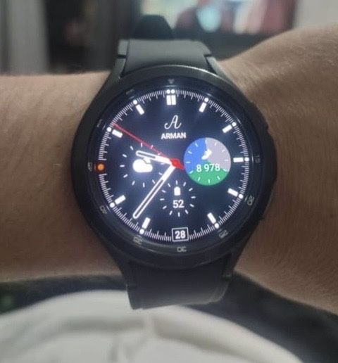 Смарт часы продается срочно 140000