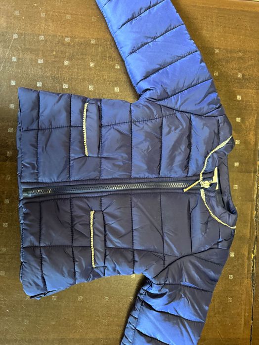 Бебешки якета и космонавти различни размери