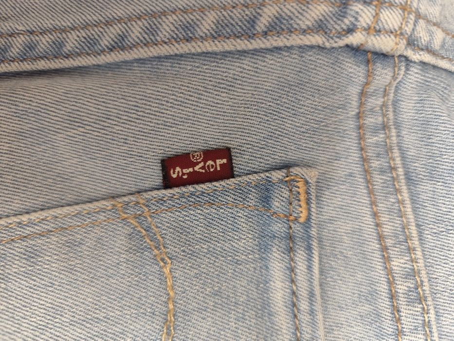 Blugi Levis măsura 36