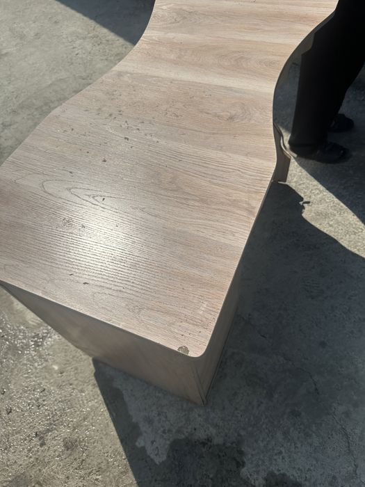 Продам столы, зеркала для парикмахерской