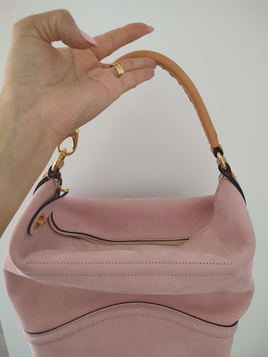 Poseta piele naturala