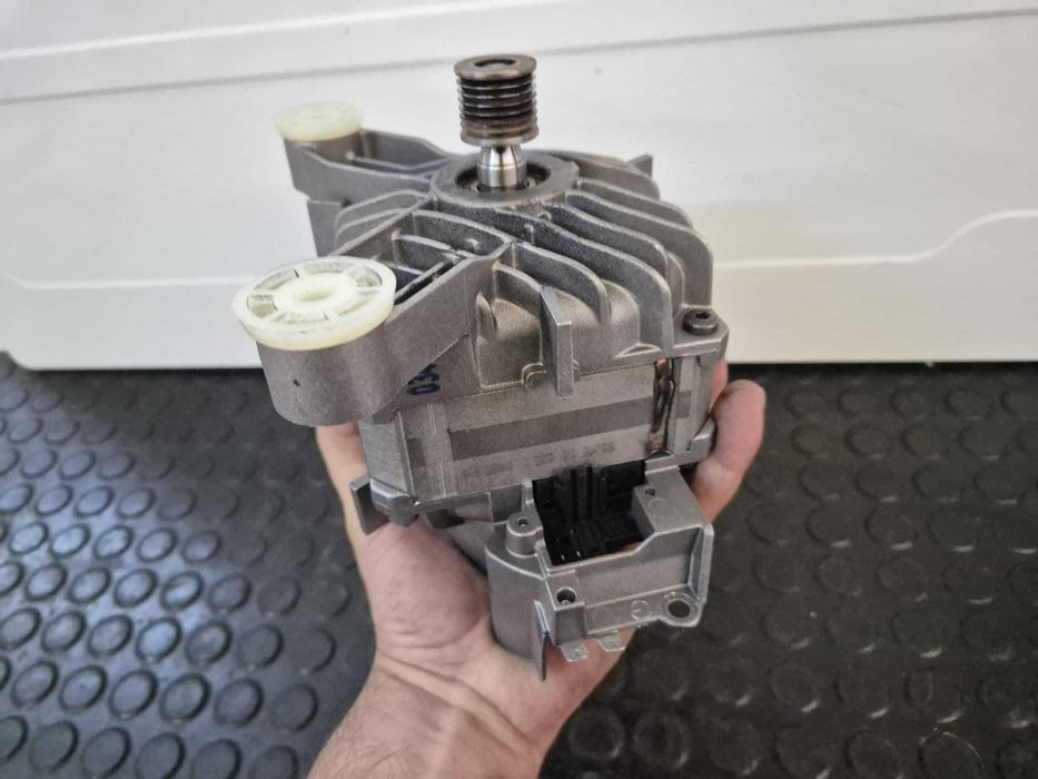 Motor Inverter masina de spalat Bosch WAY32890 cod piesa 00145457 / R34
